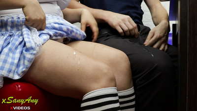 Ung skolepige onanerer til klassekammerat på hjemmearbejde-xsanyAny