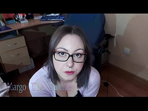❤️ Sexet pige med briller sutter Dildo dybt på kamera Sex video at da.ru-pp.ru